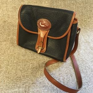Dooney & Bourke VTG 90s Essex Shoulder Bag